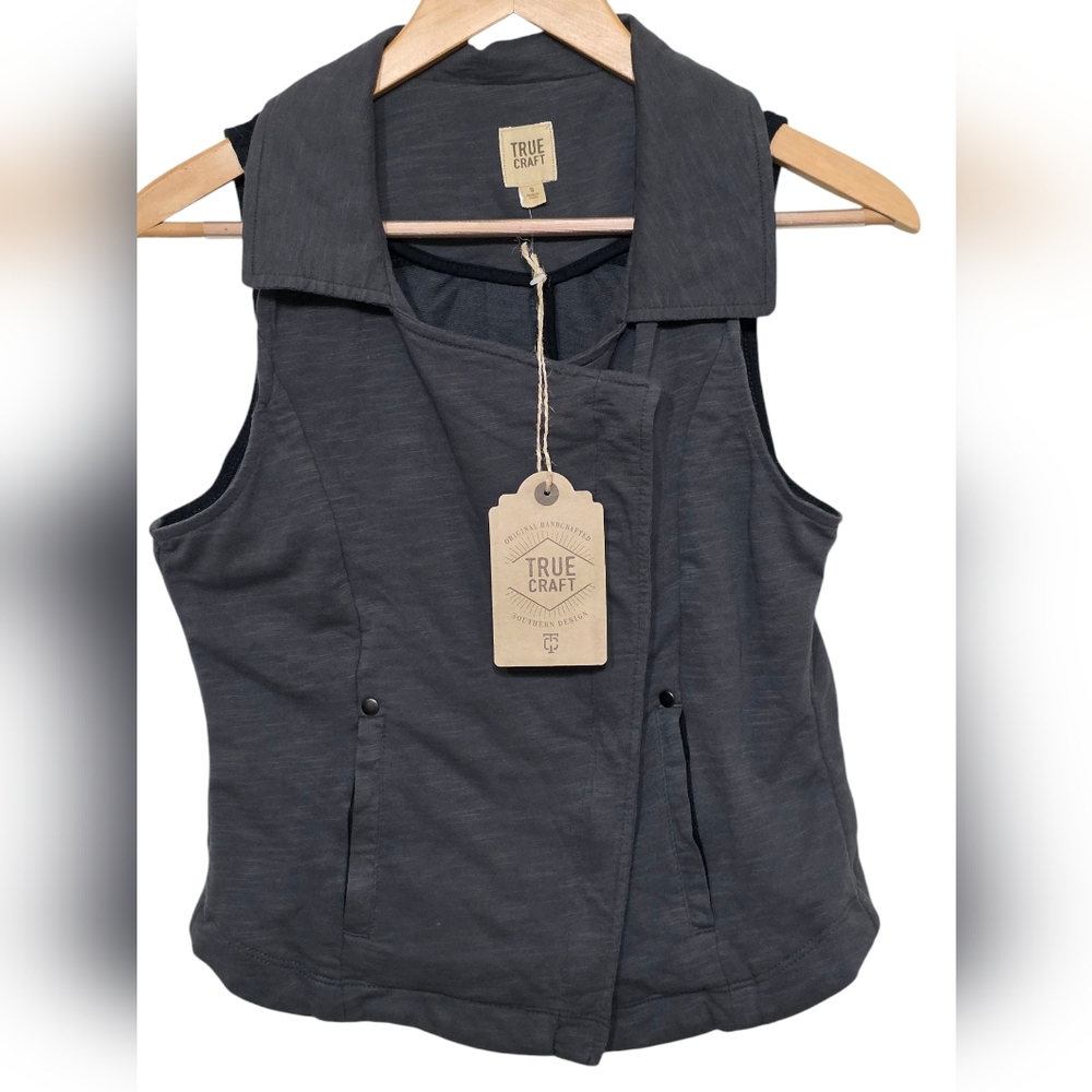 True Craft Women's Gray Sleeveless Top